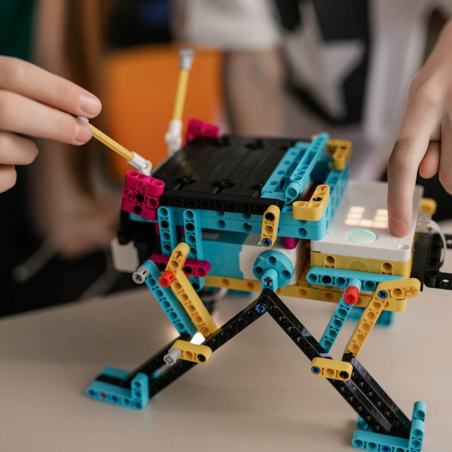 MindHub Academy一站式教學平台 -Lego STEM課程